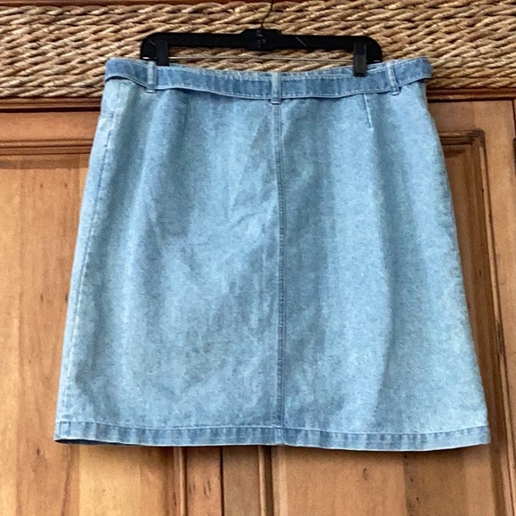 🦋Basic Editions Just So Fun & Awesome Size 18 Denim Skirt Wardrobe Must Have 🦋 - Picture 8 of 11